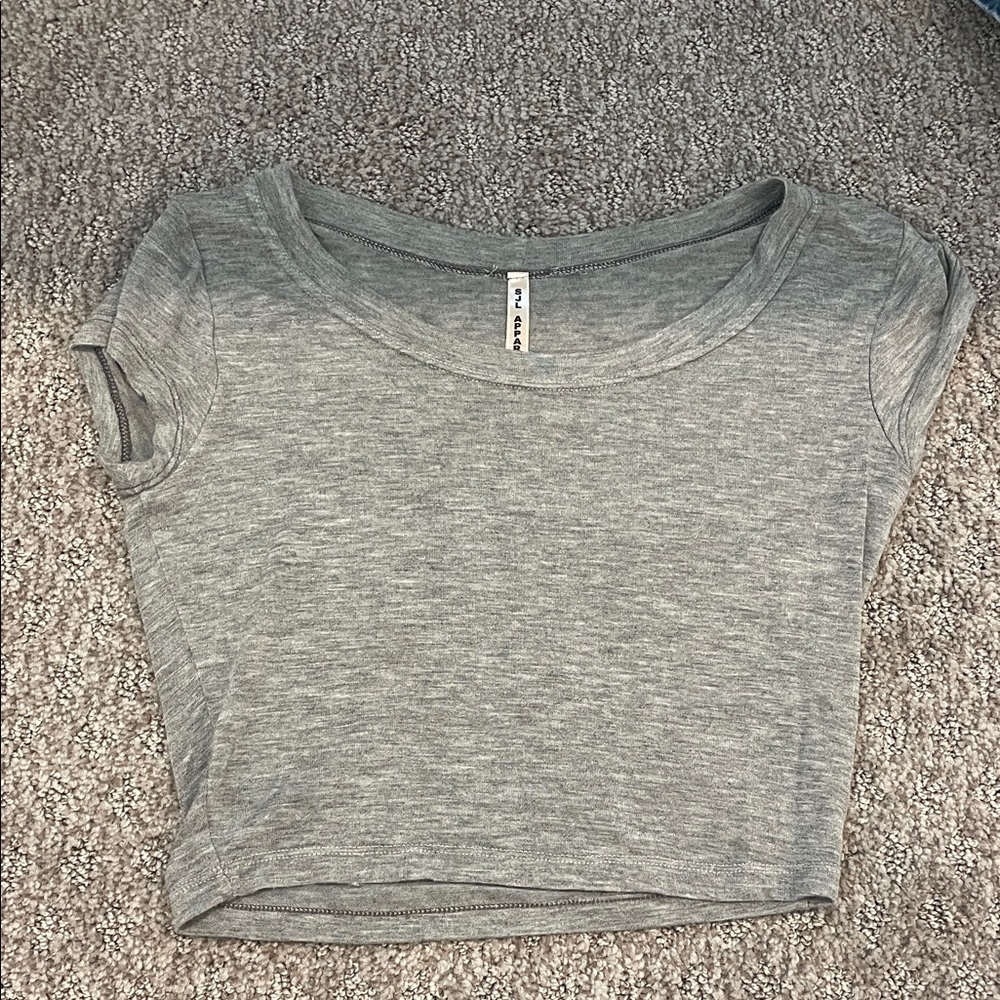 Chic Gray Crop Top for Women